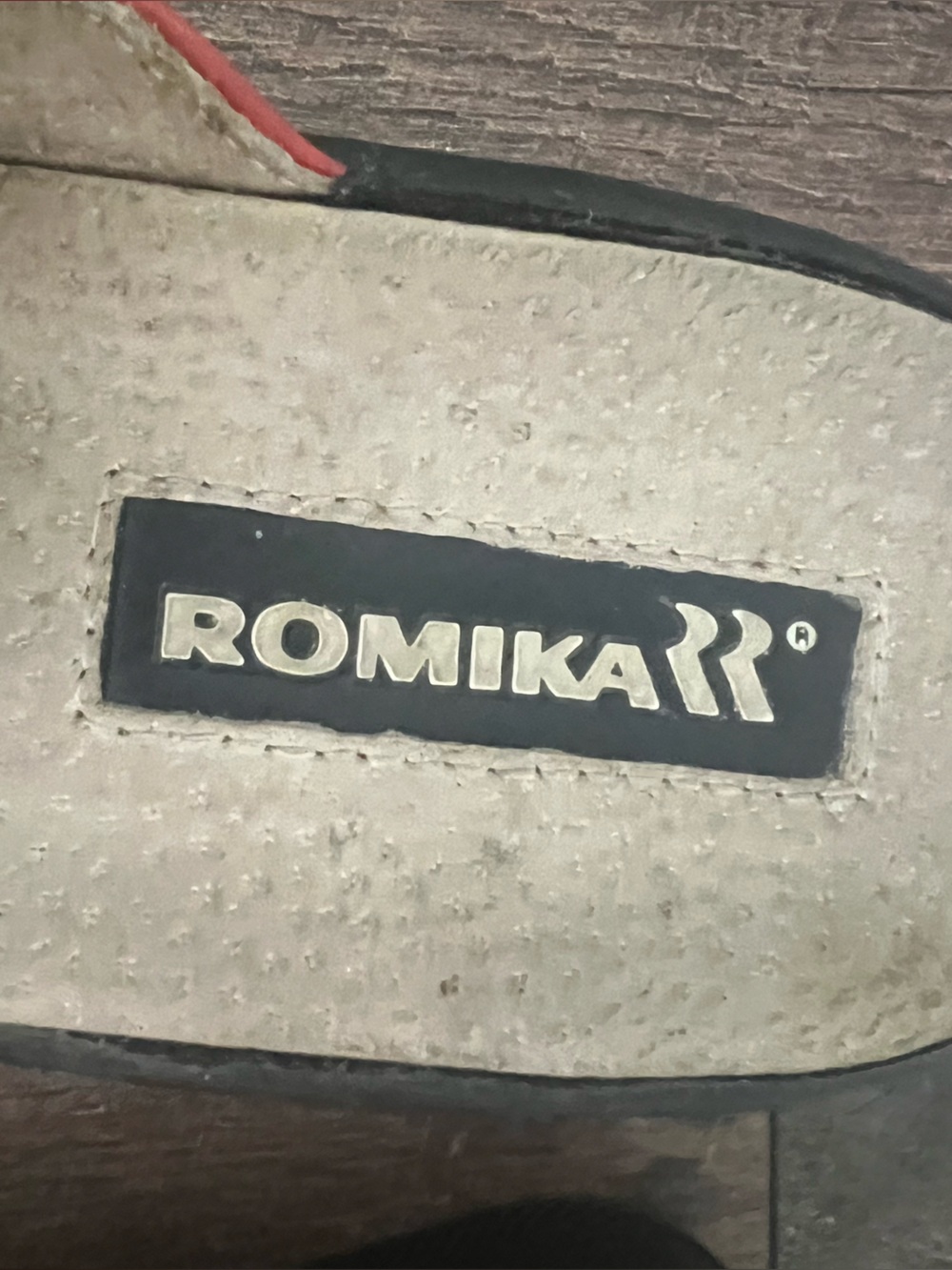 ROMIKA Red Leather Slip On Wedge Sandals Leather Insoles
2" Heel Sz 38 US 7.5 - Picture 3 of 8